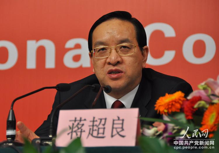 中國農業銀行董事長蔣超良現場回答記者提問（人民網 張啟川 攝）