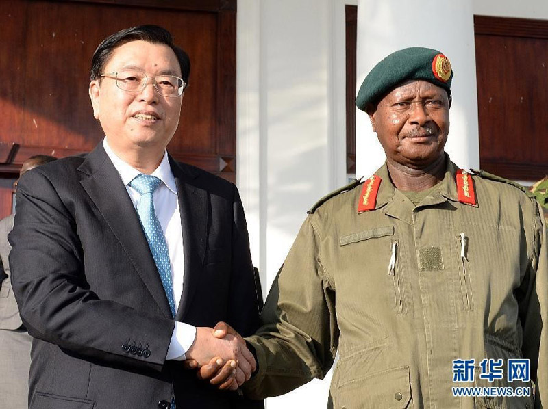9月17日，全國人大常委會委員長張德江在恩德培會見烏干達總統穆塞韋尼。 新華社記者 劉建生 攝