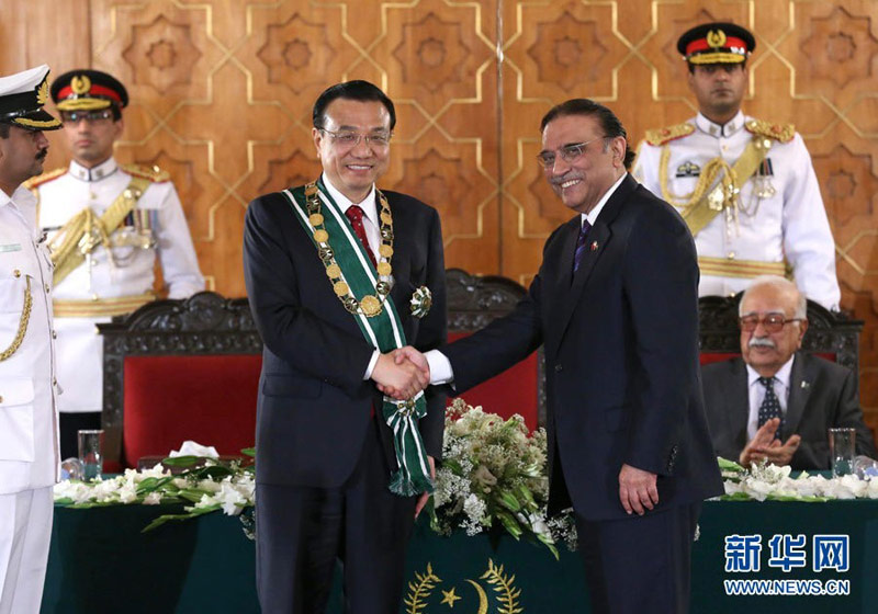 5月22日，中國國務院總理李克強在巴基斯坦首都伊斯蘭堡出席授勛儀式。新華社記者 龐興雷 攝