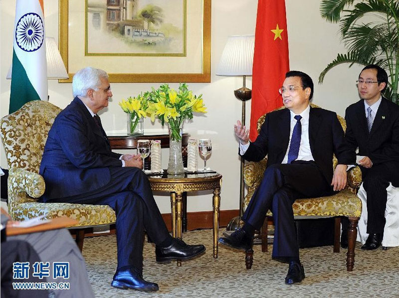 5月20日，中國國務院總理李克強在新德裡禮節性會見印度外長胡爾希德。 新華社記者 李濤 攝