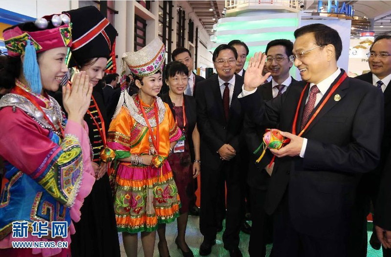 9月3日，中共中央政治局常委、國務院總理李克強在南寧參觀中國－東盟博覽會展館。 新華社記者 姚大偉 攝