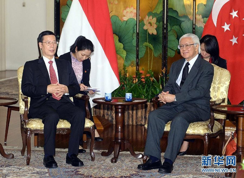 10月22日，應邀訪問新加坡的中國國務院副總理張高麗會見新加坡總統陳慶炎。 新華社記者 李濤 攝