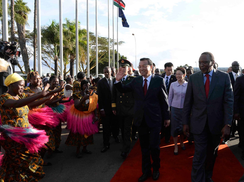 5月12日上午，國務院總理李克強在圓滿結束對埃塞俄比亞和非盟總部、尼日利亞、安哥拉、肯尼亞的正式訪問，並出席在尼日利亞舉行的第24屆世界經濟論壇非洲峰會全會后，乘專機回到北京。離開肯尼亞時，肯尼亞總統肯雅塔夫婦和副總統魯托到機場送行，機場舉行了隆重的歡送儀式。