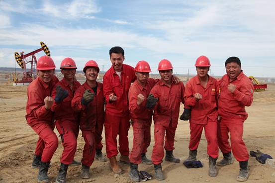 新疆油田公司風城採油一站青年突擊隊——立足崗位 勤勉敬業  急難險重  服務突擊