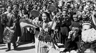 1955年10月1日新疆维吾尔自治区成立