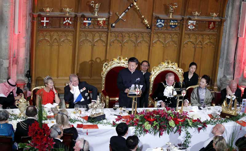 當地時間10月21日，國家主席習近平在倫敦金融城市政廳發表題為《共倡開放包容共促和平發展》的重要演講。新華社記者 鞠鵬 攝