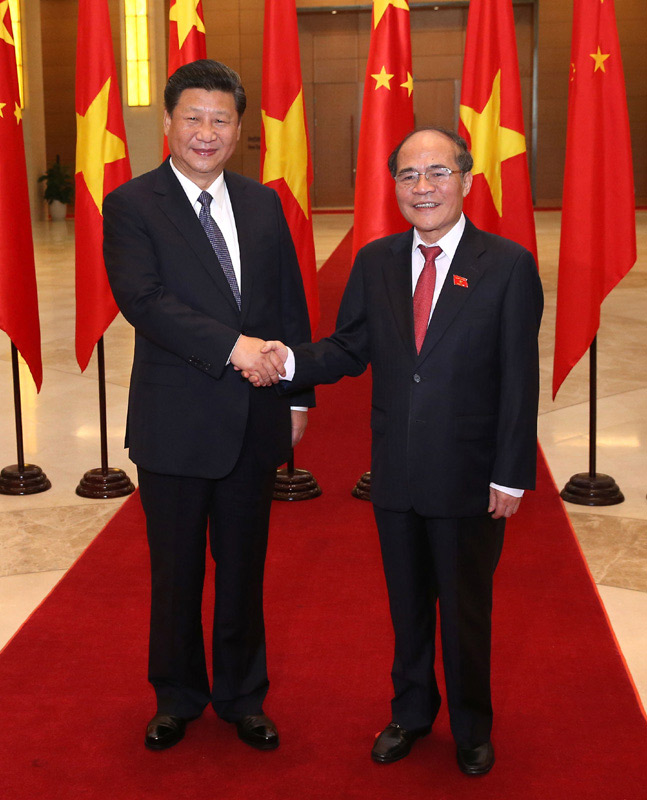 11月6日，中共中央總書記、國家主席習近平在河內會見越南國會主席阮生雄。新華社記者 龐興雷 攝