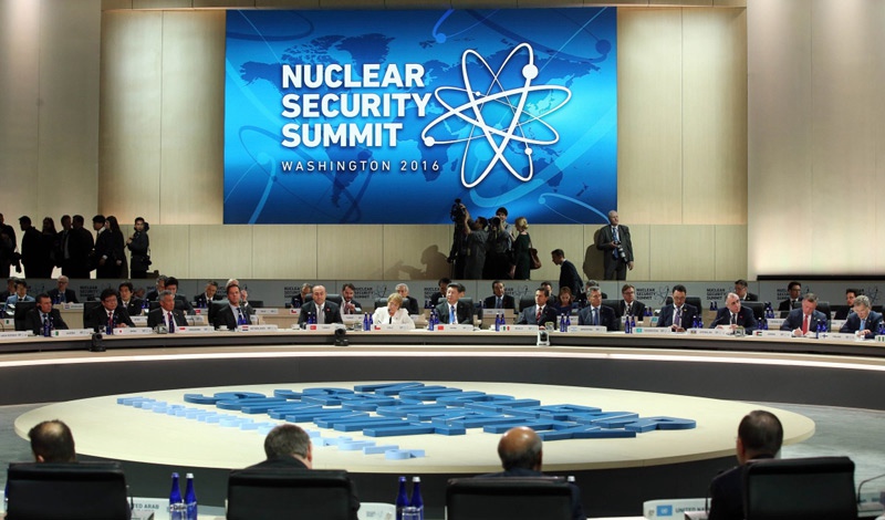 4月1日，国家主席习近平在华盛顿出席第四届核安全峰会模拟场景互动讨论会暨闭幕式。新华社记者 姚大伟 摄