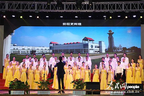 揚子江藥業集團慶祝建黨95周年系列活動舉行