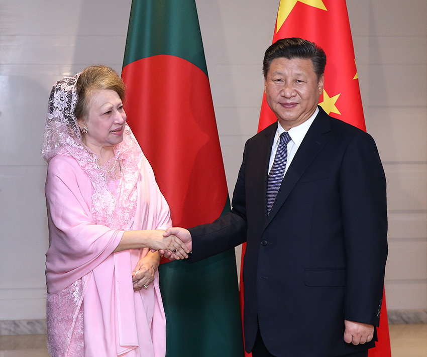 10月14日，國家主席習近平在達卡會見孟加拉國民族主義黨主席卡莉達·齊亞。  新華社記者龐興雷攝