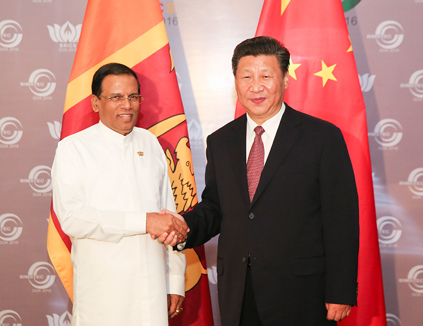 10月16日，國家主席習近平在印度果阿會見斯裡蘭卡總統西裡塞納。 新華社記者丁林攝
