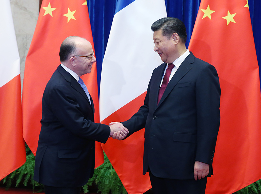 2月22日，國家主席習近平在北京人民大會堂會見法國總理卡澤納夫。新華社記者 姚大偉 攝