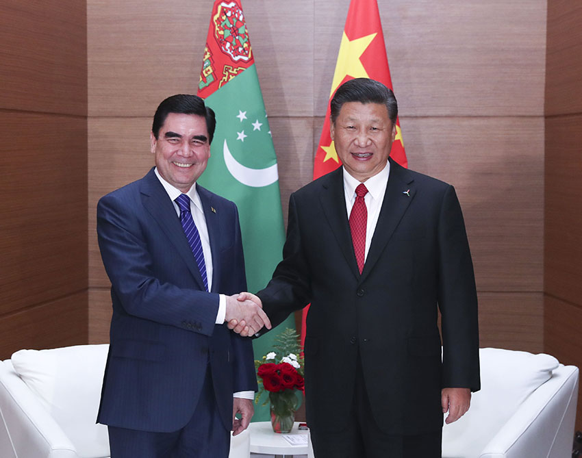 6月9日，國家主席習近平在阿斯塔納會見土庫曼斯坦總統別爾德穆哈梅多夫。 新華社記者 龐興雷 攝