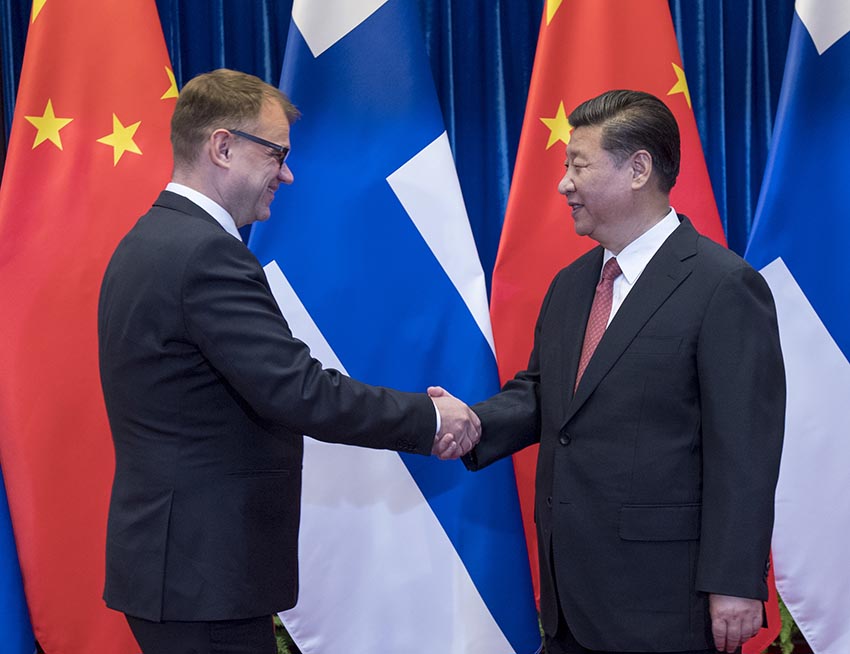 6月26日，國家主席習近平在北京人民大會堂會見芬蘭總理西比萊。新華社記者 李學仁 攝