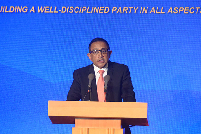 斯里兰卡统一国民党总书记卡比尔・哈西姆发言