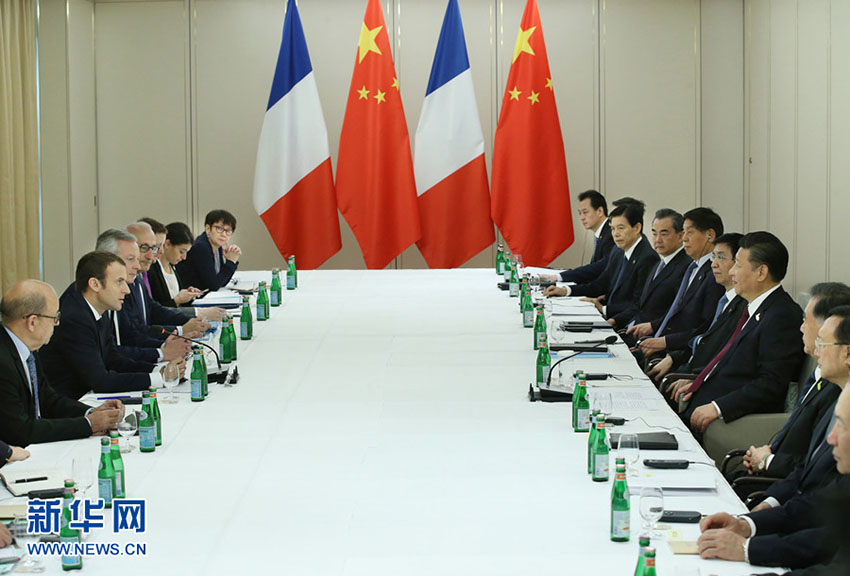 7月8日，國家主席習近平在漢堡會見法國總統馬克龍。新華社記者 姚大偉 攝