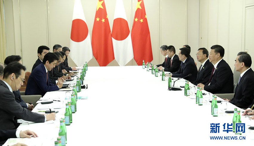 7月8日，國家主席習近平應約在漢堡會見日本首相安倍晉三。新華社記者 馬佔成 攝