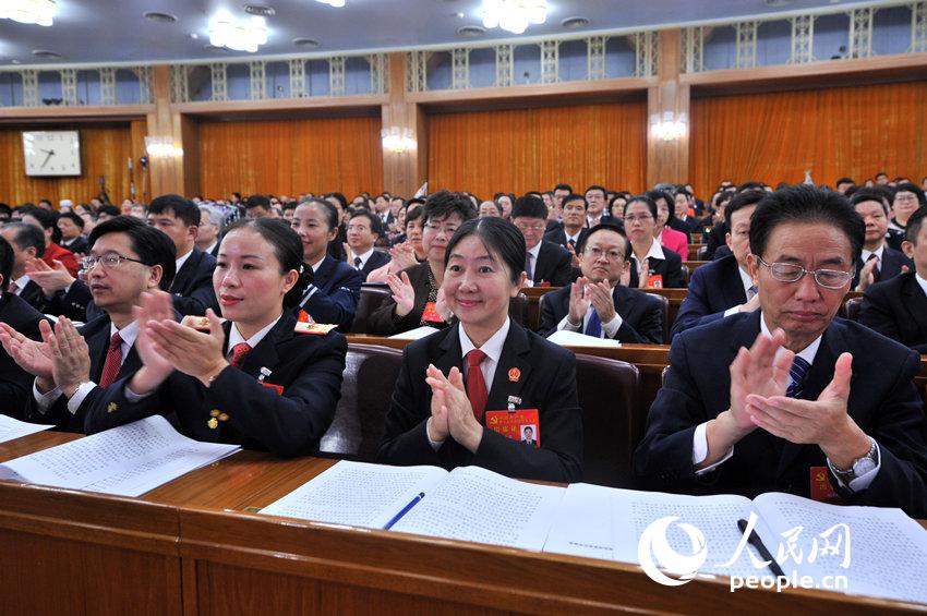 中國共產黨第十九次全國代表大會開幕會現場。（人民網記者 翁奇羽 攝）