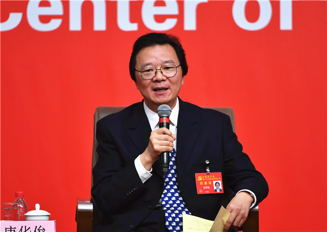 農業部黨組成員、中國農業科學院院長、中國工程院院士唐華俊