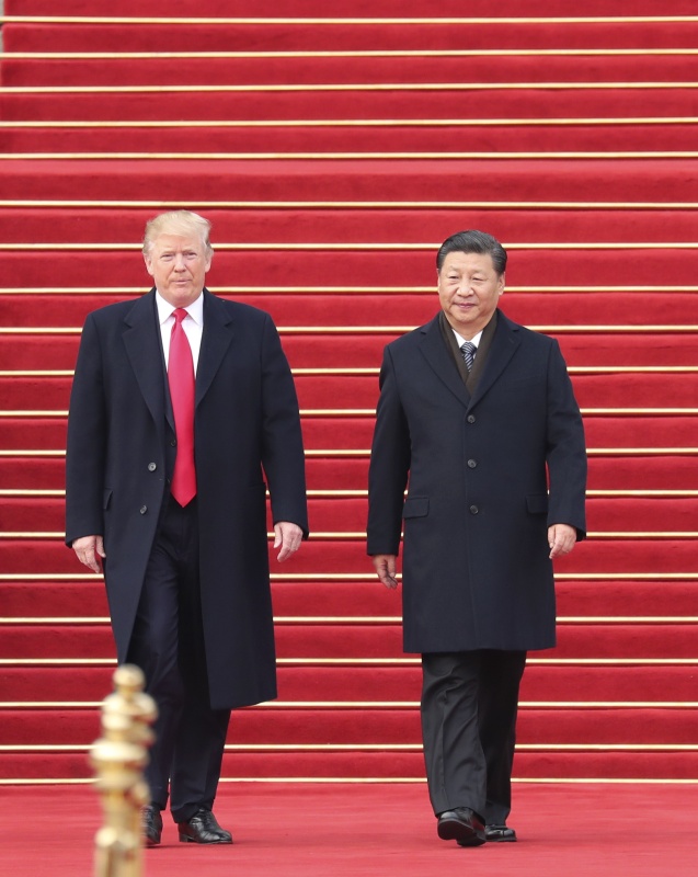 11月9日，國家主席習近平在北京人民大會堂東門外廣場舉行歡迎儀式，歡迎美利堅合眾國總統唐納德·特朗普對中國進行國事訪問。 新華社記者龐興雷 攝