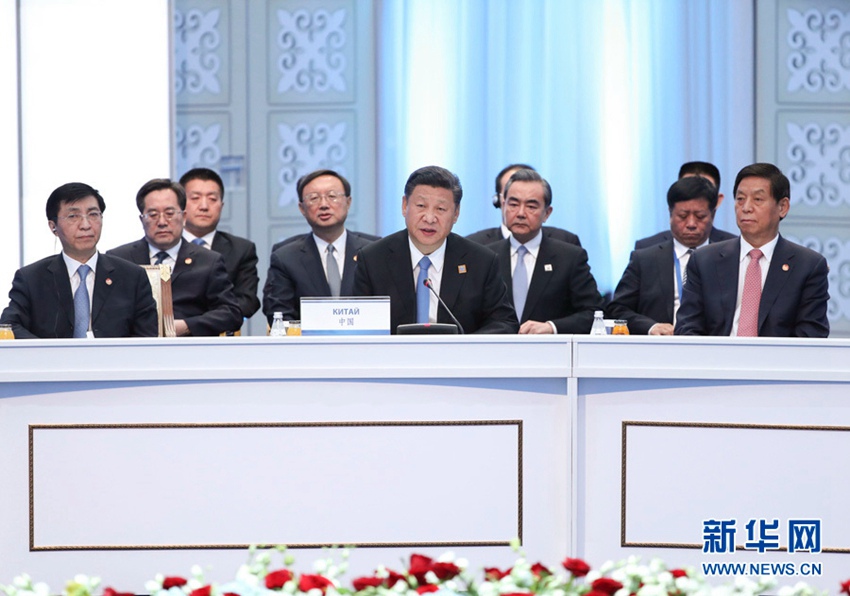 6月9日，國家主席習近平在哈薩克斯坦首都阿斯塔納出席上海合作組織成員國元首理事會第十七次會議並發表重要講話。 新華社記者 龐興雷 攝