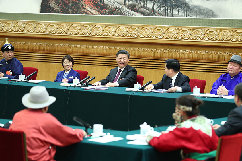 3月5日，中共中央總書記、國家主席、中央軍委主席習近平參加十三屆全國人大一次會議內蒙古代表團的審議。 新華社記者 謝環馳 攝