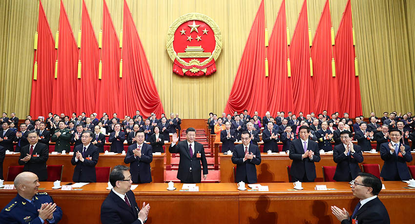 3月17日，十三屆全國人大一次會議在北京人民大會堂舉行第五次全體會議。習近平當選中華人民共和國主席、中華人民共和國中央軍事委員會主席。新華社記者 謝環馳 攝