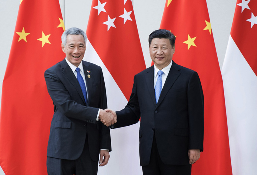 4月10日，國家主席習近平在海南省博鰲國賓館會見新加坡總理李顯龍。 新華社記者 李濤 攝