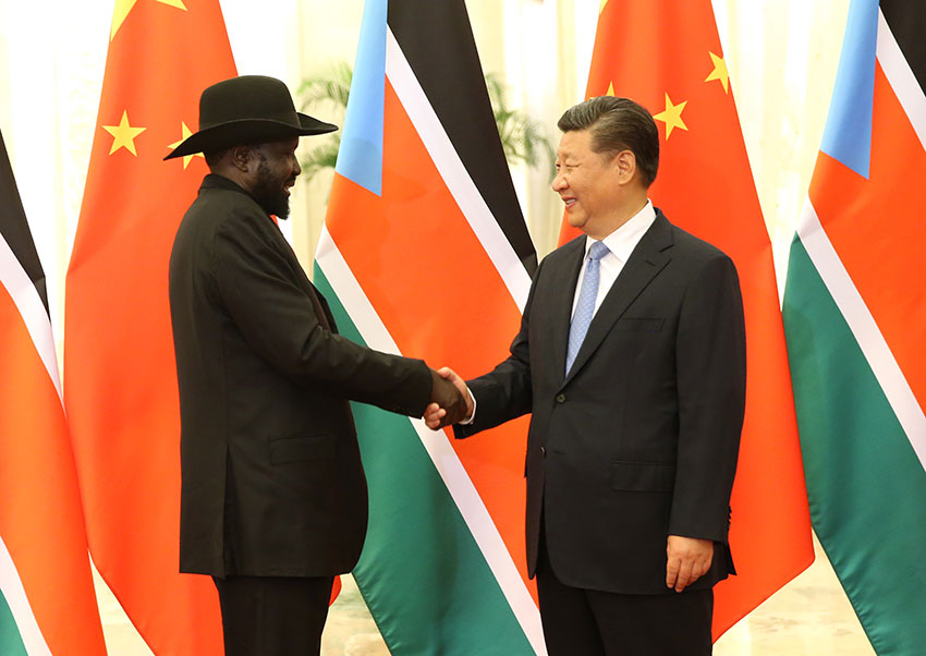 8月31日，國家主席習近平在北京人民大會堂會見南蘇丹總統基爾。 新華社記者姚大偉攝