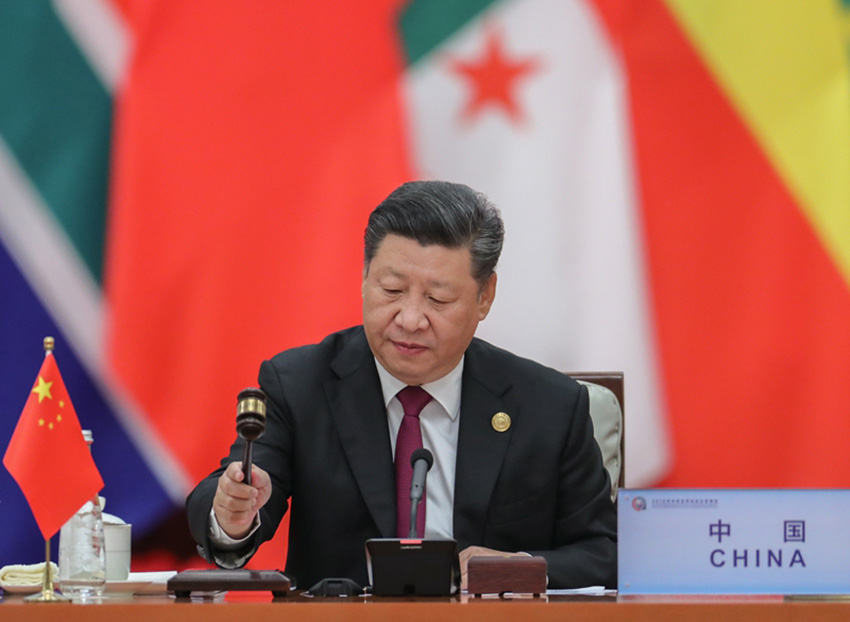 9月4日，中非合作論壇北京峰會圓桌會議在北京人民大會堂舉行。國家主席習近平主持第一階段會議。 新華社記者 鞠鵬 攝