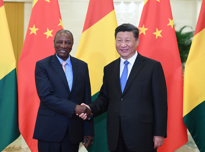 9月1日，国家主席习近平在北京人民大会堂会见几内亚总统孔戴。新华社记者 张领 摄