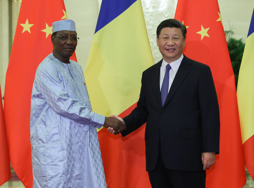 9月5日，国家主席习近平在北京人民大会堂会见乍得总统代比。新华社记者 丁林 摄