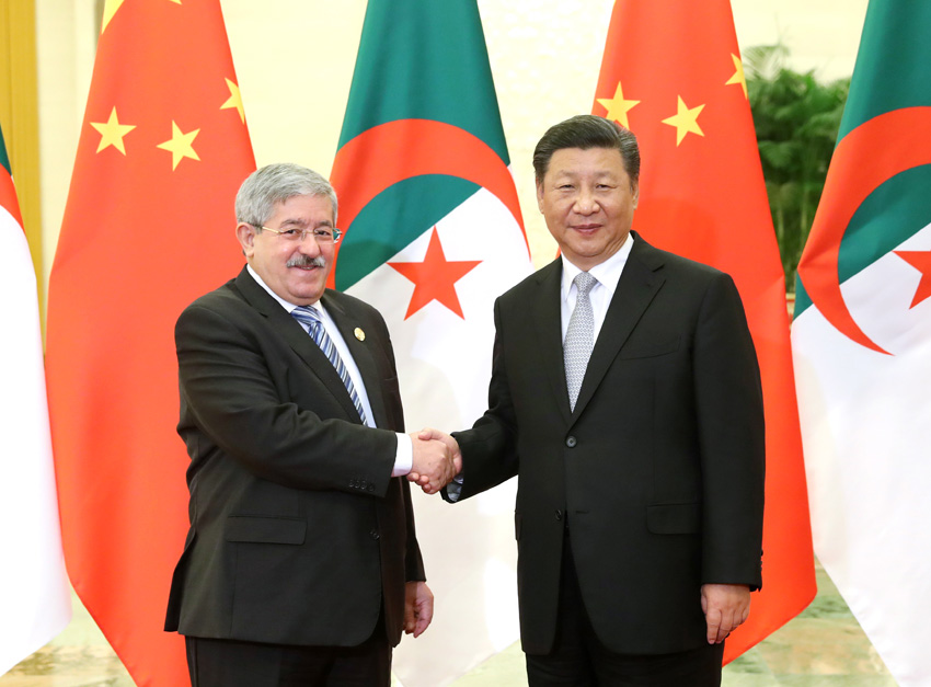 9月5日，国家主席习近平在北京人民大会堂会见阿尔及利亚总理乌叶海亚。新华社记者 刘卫兵 摄