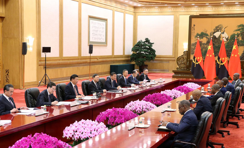 9月2日，国家主席习近平在北京人民大会堂会见安哥拉总统洛伦索。新华社记者 姚大伟 摄