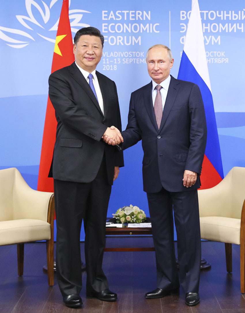 9月11日，国家主席习近平在符拉迪沃斯托克同俄罗斯总统普京举行会谈。新华社记者 谢环驰 摄