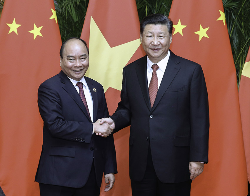 11月4日，國家主席習近平在上海會見越南總理阮春福。 新華社記者 姚大偉 攝
