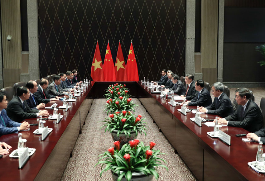 11月4日，國家主席習近平在上海會見越南總理阮春福。 新華社記者 丁海濤 攝
