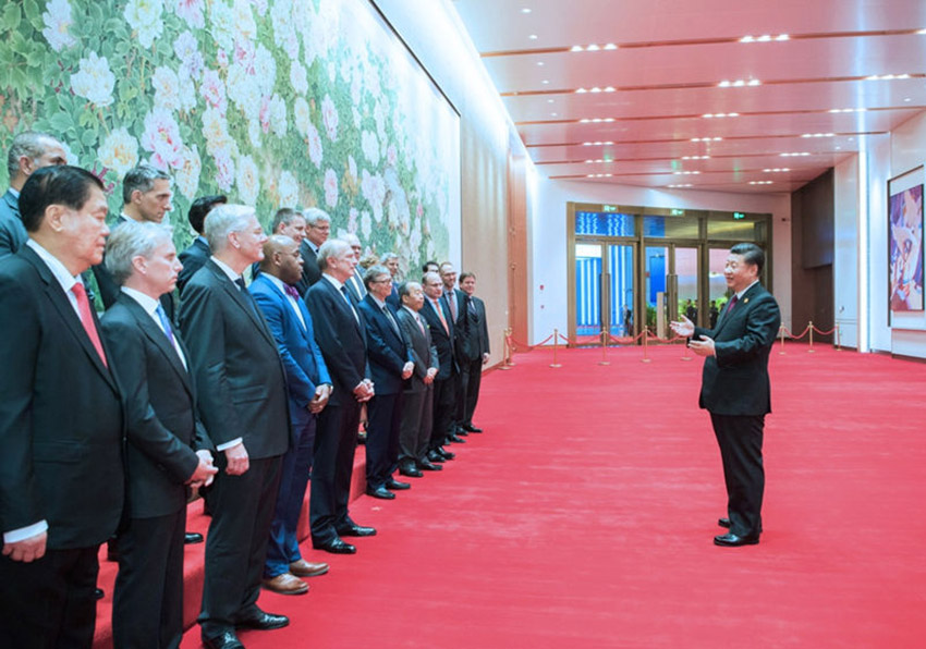 11月5日，國家主席習近平在上海會見參加首屆中國國際進口博覽會的外國企業家代表。 新華社記者 李學仁 攝