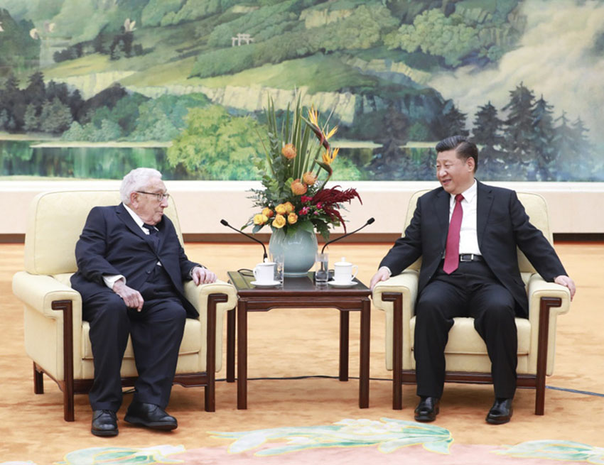 11月8日，國家主席習近平在北京人民大會堂會見美國前國務卿基辛格。 新華社記者 龐興雷 攝