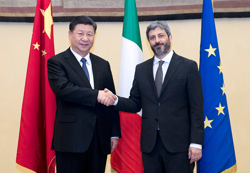 3月22日，国家主席习近平在罗马会见意大利众议长菲科。 新华社记者 王晔 摄