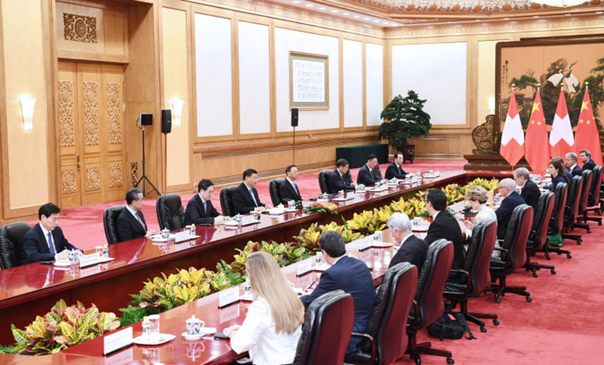 4月29日，國家主席習近平在北京人民大會堂同瑞士聯邦主席毛雷爾舉行會談。 新華社記者 謝環馳 攝