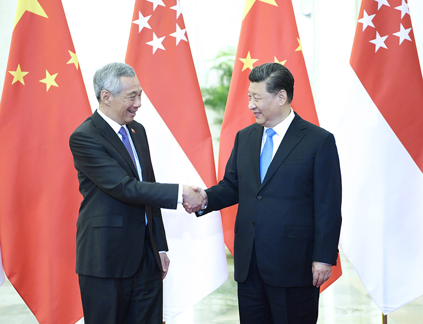 4月29日，國家主席習近平在北京人民大會堂會見新加坡總理李顯龍。 新華社記者 李學仁 攝