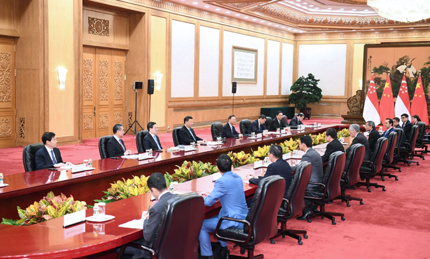 4月29日，國家主席習近平在北京人民大會堂會見新加坡總理李顯龍。 新華社記者 謝環馳 攝