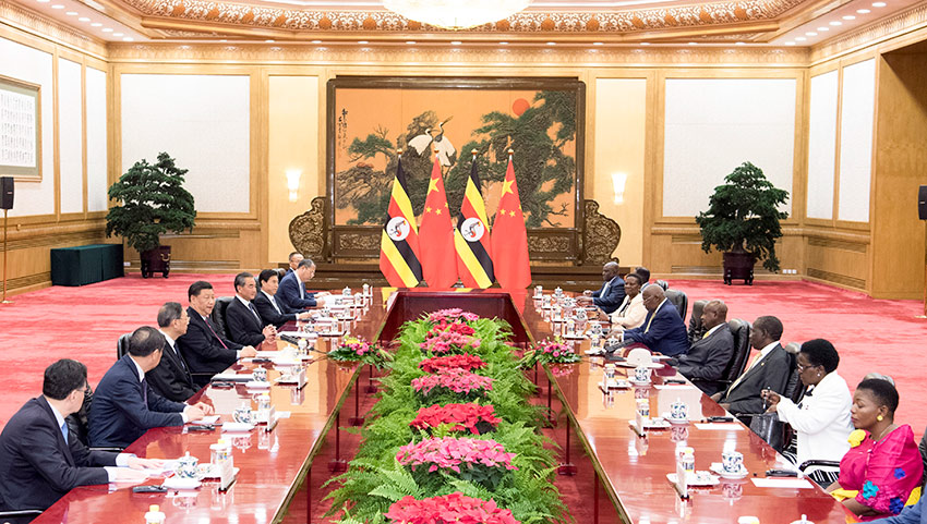 6月25日，國家主席習近平在北京人民大會堂同來華進行工作訪問的烏干達總統穆塞韋尼舉行會談。 新華社記者 高潔 攝