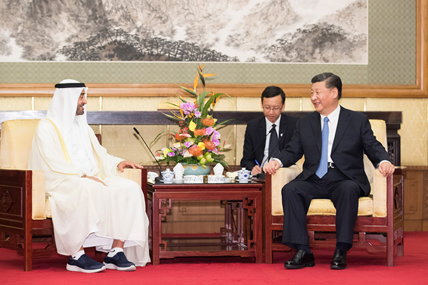 7月22日，國家主席習近平在北京釣魚台國賓館再次會見來華進行國事訪問的阿聯酋阿布扎比王儲穆罕默德。 新華社記者 王曄 攝