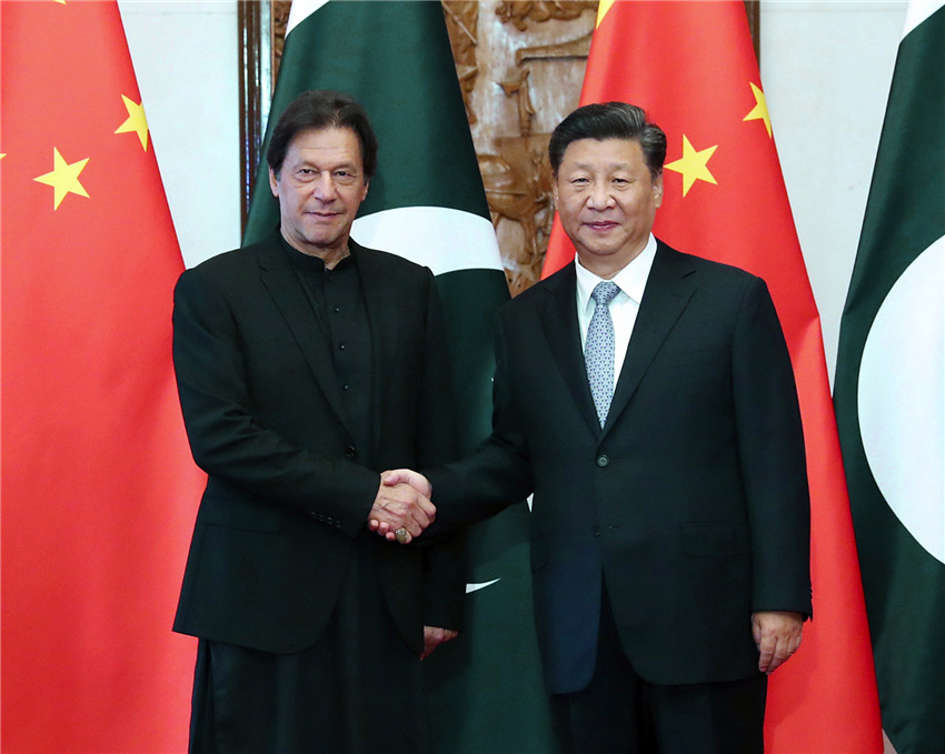 10月9日，國家主席習近平在北京釣魚台國賓館會見巴基斯坦總理伊姆蘭·汗。 新華社記者 劉衛兵 攝