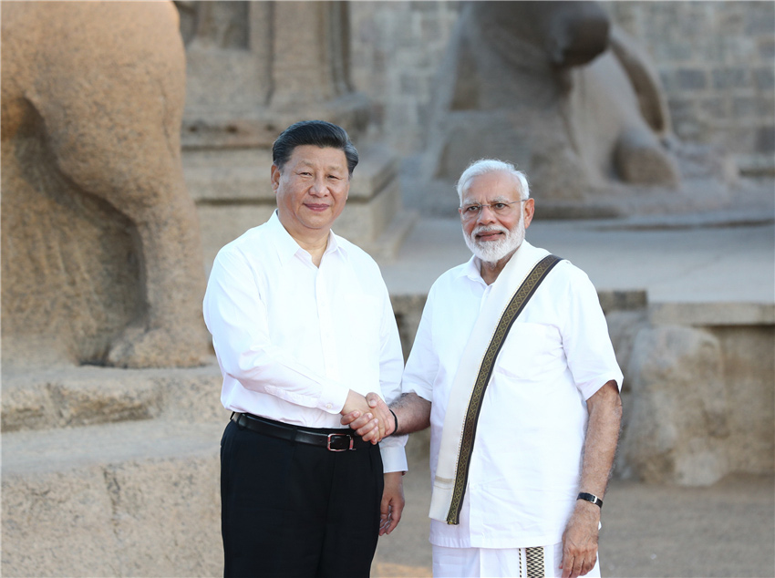 10月11日，國家主席習近平在金奈會見印度總理莫迪。 新華社記者 鞠鵬 攝