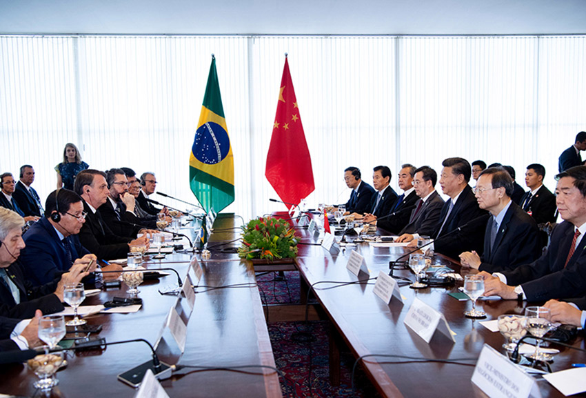 當地時間11月13日，國家主席習近平在巴西利亞同巴西總統博索納羅會談。 新華社記者 李學仁 攝