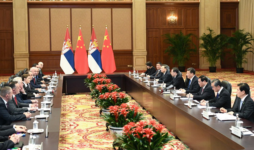 11月4日，國家主席習近平在上海會見塞爾維亞總理布爾納比奇。 新華社記者 謝環馳 攝