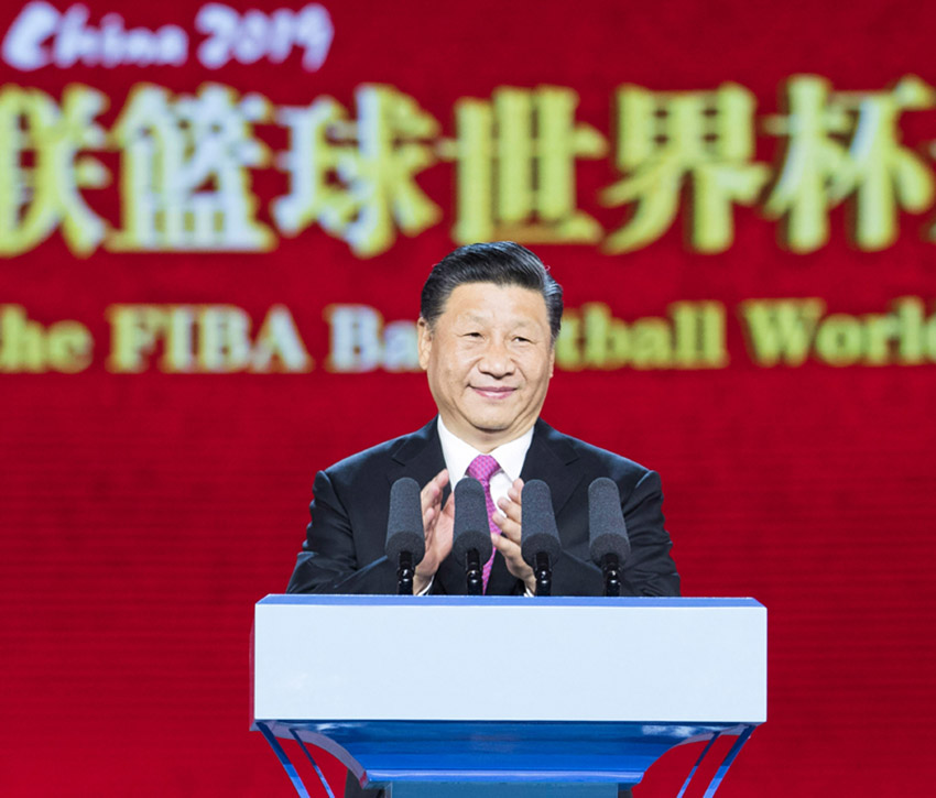 8月30日晚，2019年國際籃聯籃球世界杯開幕式在北京水立方舉行。國家主席習近平出席開幕式並宣布2019年國際籃聯籃球世界杯開幕。 新華社記者 黃敬文 攝